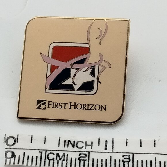 First Horizon Race for the Cure Pin Breast Cancer Survivor Pink Ribbon Komen - Picture 2 of 3